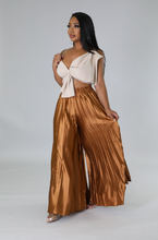 Load image into Gallery viewer, Senna Pleated Pants

